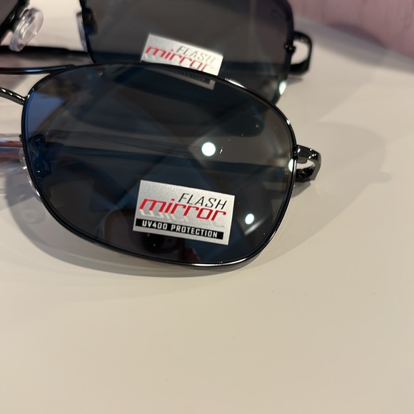 ♥️Sunglass Bundle♥️ - Picture 3 of 4